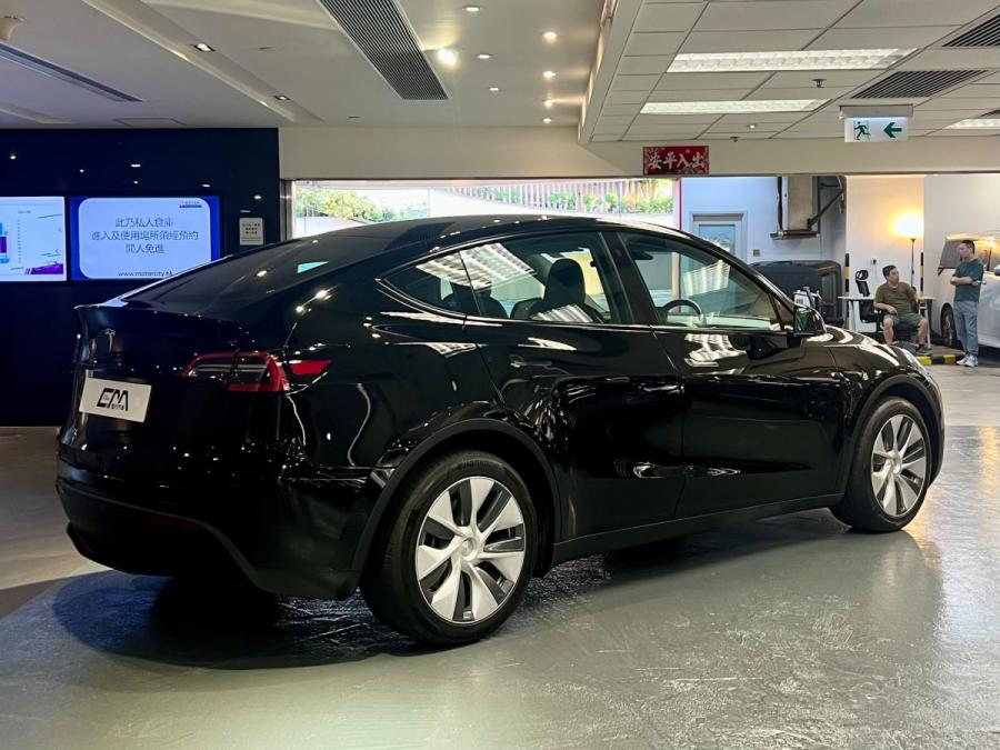 Model Y RWD - Image 2